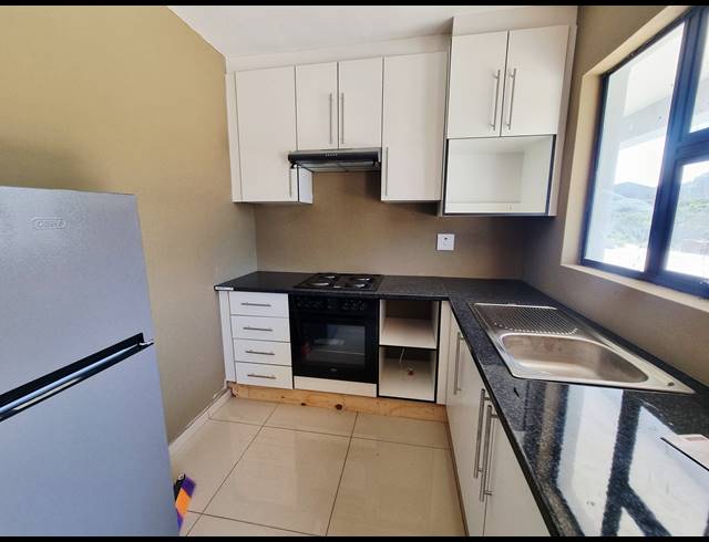 1 BEDROOM HOUSE TO LET IN NGWELEZANA